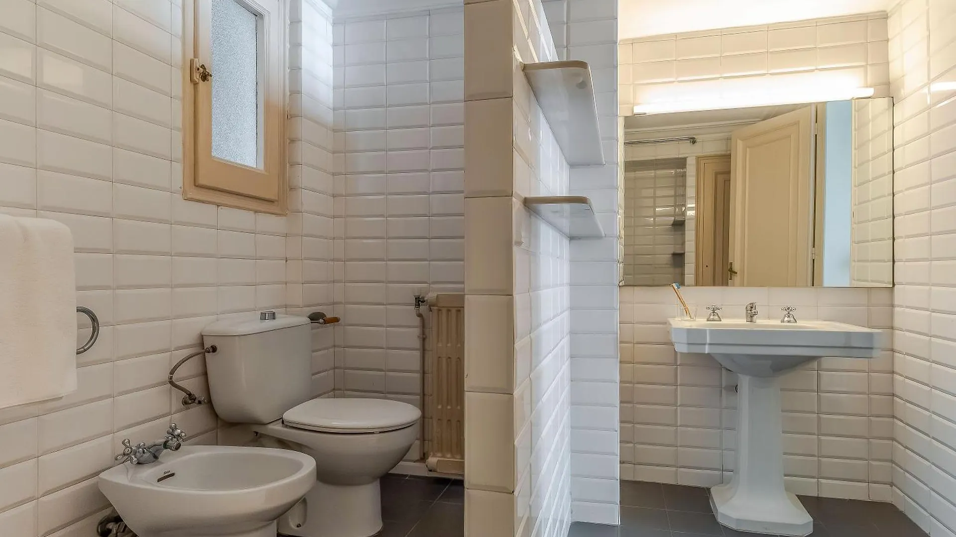 Canela Homes Barcelona Modernista